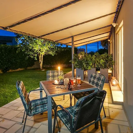 Apartments Dama Porec Exterior photo