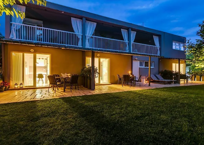 Apartments Dama