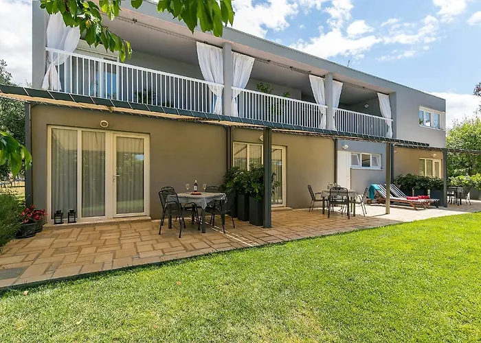 Apartments Dama